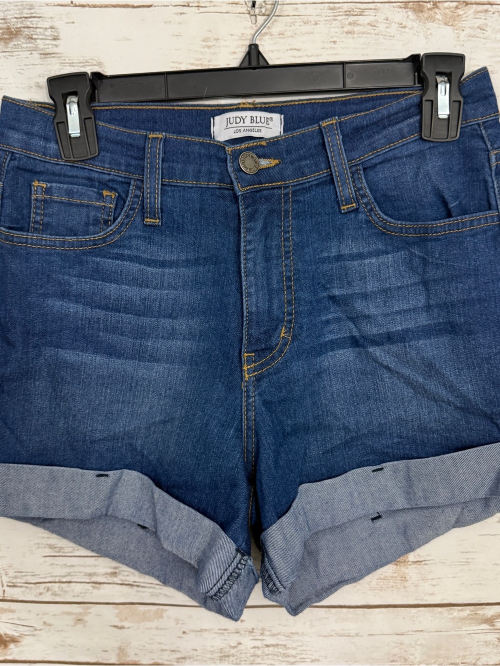 Judy Blue Medium Wash Denim Cuffed Shorts Small